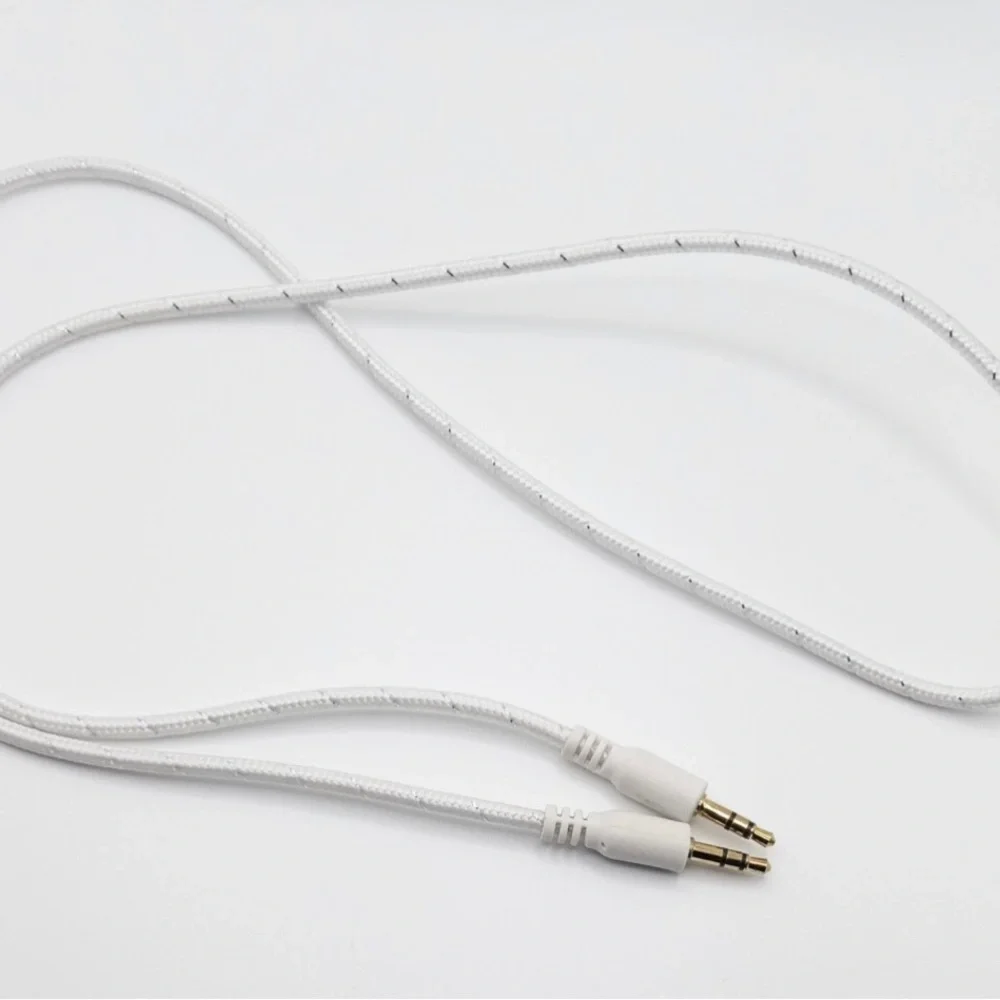 3ft White Auxilary Cord
